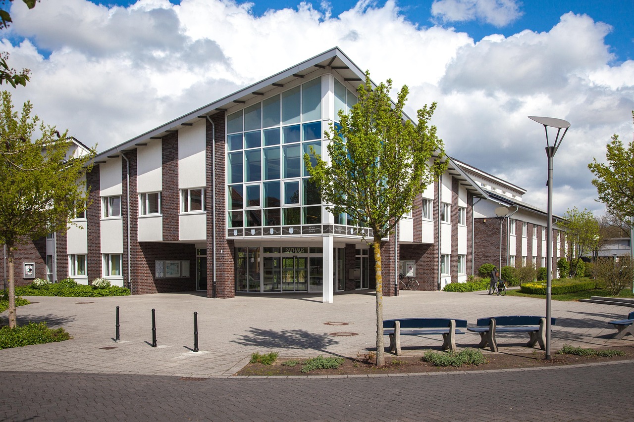 Kesiapan Sumber Daya Manusia dalam Era Digital di Cengkareng Barat